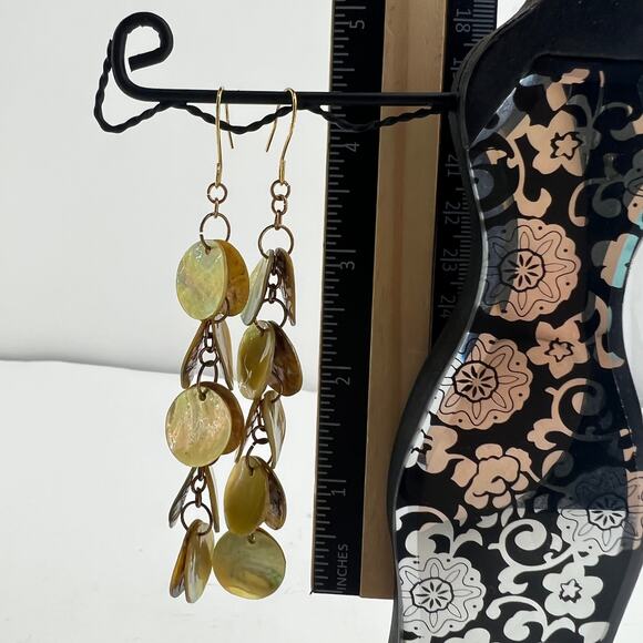 Gold Large Shell Dangle Earrings on Gold Tone Wires - Picture 4 of 4